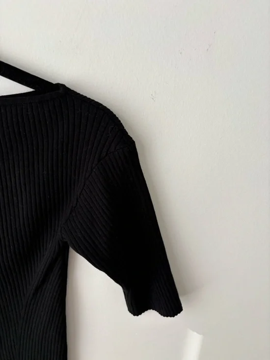 Max Mara Weekend Ribbed Knit Boat Neck Top Black | Fitted Stretch Off Shoulder - Picture 6 of 9